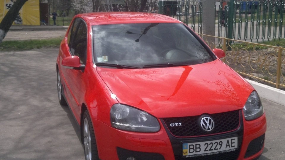 Volkswagen Golf GTI Achtung 2