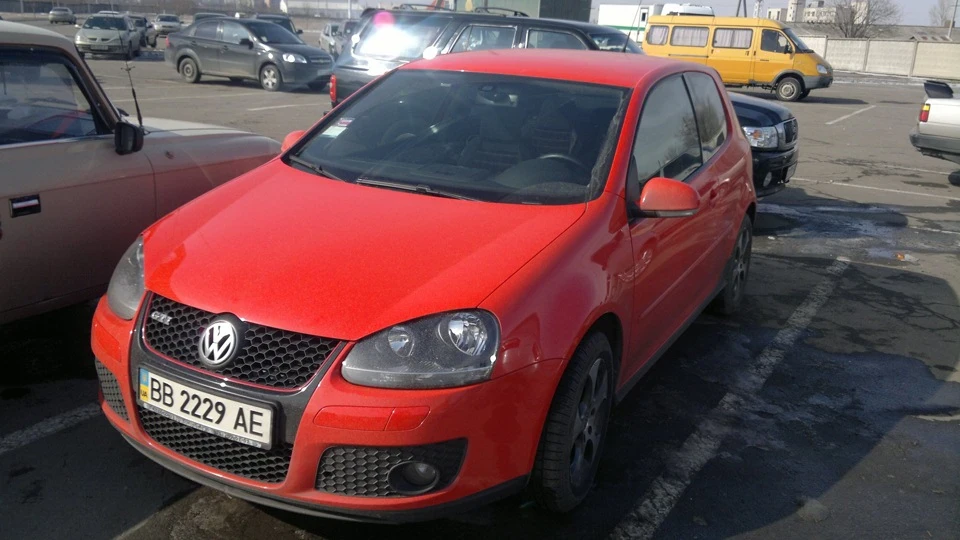Volkswagen Golf GTI Achtung 3