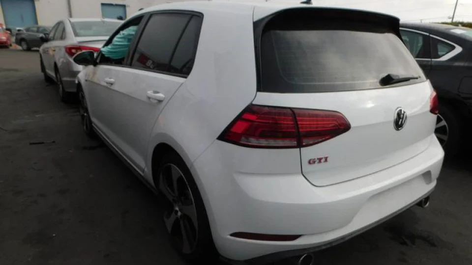 Volkswagen Golf GTI American Zephyr 3
