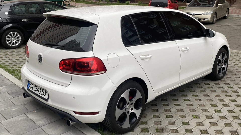 Volkswagen Golf GTI Білий GTI 6 4