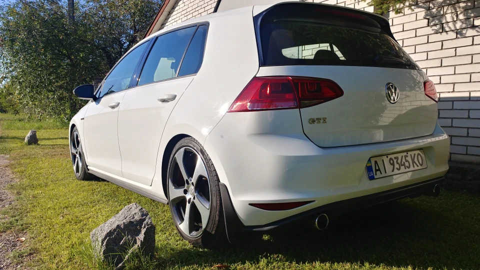 Volkswagen Golf GTI Білий 5