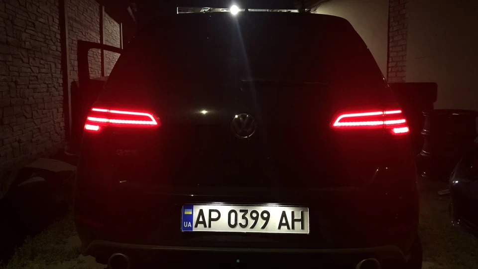 Volkswagen Golf GTI Black