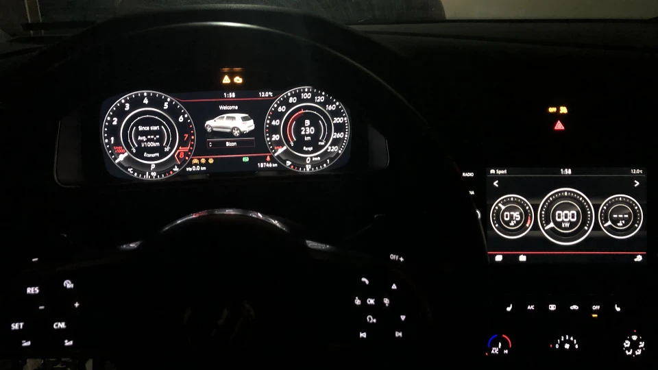 Volkswagen Golf GTI Black 2