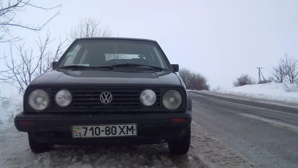 Volkswagen Golf GTI чорна кірка
