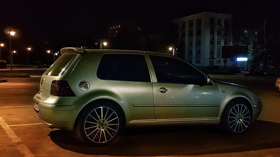 Volkswagen Golf GTI DAILY 3