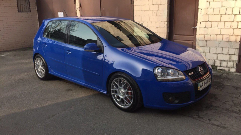 Volkswagen Golf GTI Edition 30 4Motion 5