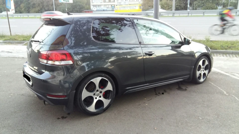 Volkswagen Golf GTI Golf VI GTI CARBON GRAY 3