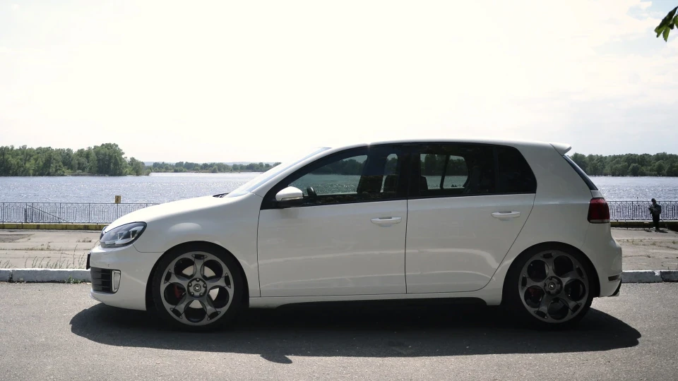 Volkswagen Golf GTI Lamborghini style
