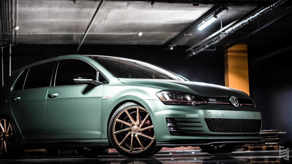 Volkswagen Golf GTI MK7 Green Mate Matallic 2