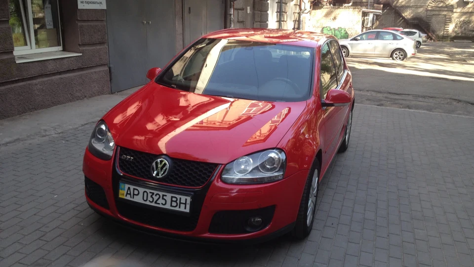 Volkswagen Golf GTI MkV DSG6. 3