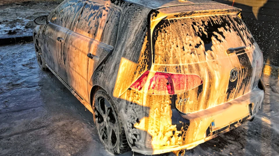 Volkswagen Golf GTI мокрий асфальт, як 99я