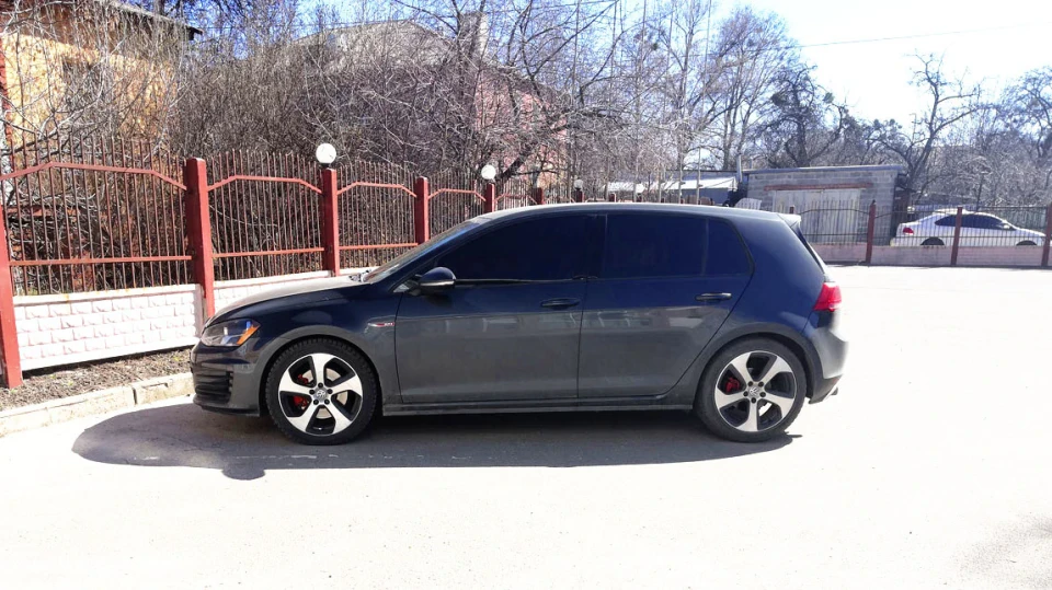 Volkswagen Golf GTI мокрий асфальт, як 99я 3