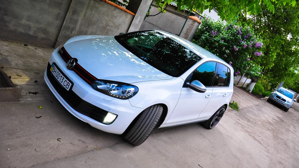 Volkswagen Golf GTI Надутий GTI 4