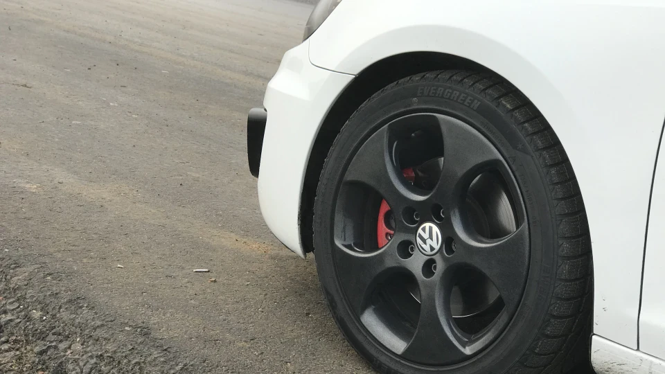 Volkswagen Golf GTI Revo st.2 4