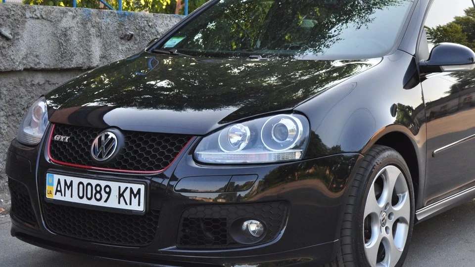 Volkswagen Golf GTI Revo St.2 3