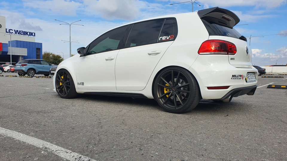 Volkswagen Golf GTI REVO Stage 3 2