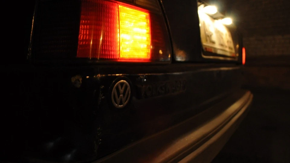 Volkswagen Golf GTI Schwarze Deutsche 3