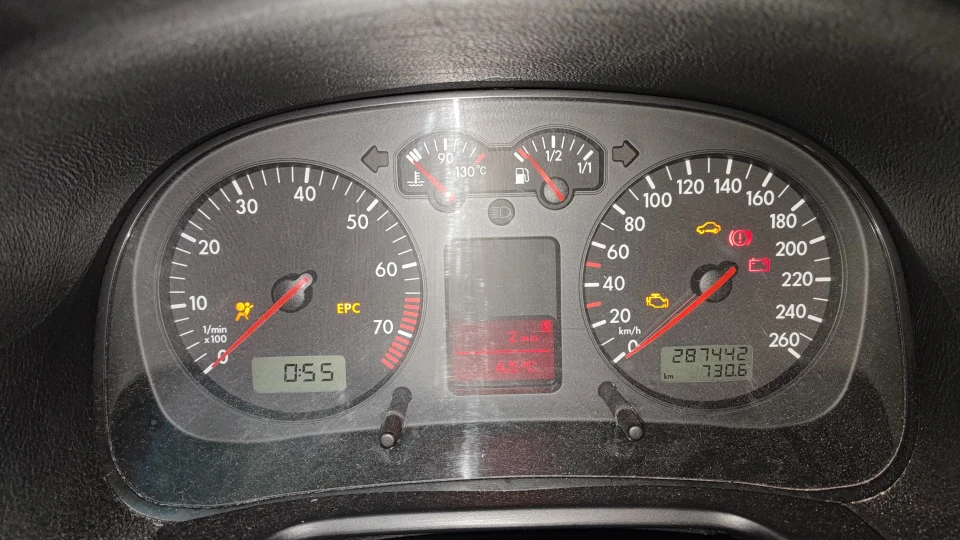Volkswagen Golf GTI Сріблястий Сток 3