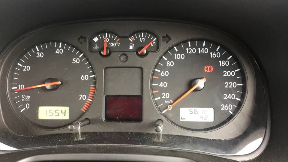 Volkswagen Golf GTI Сірий WOLF 4