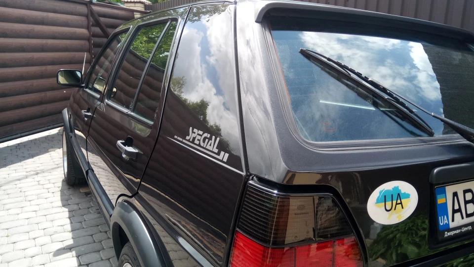 Volkswagen Golf GTI Special 2