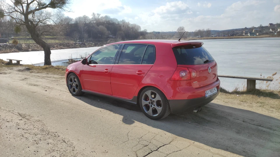 Volkswagen Golf GTI stage 2 revo 4