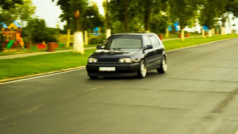 Volkswagen Golf GTI VR_6(turbo-soon) 2