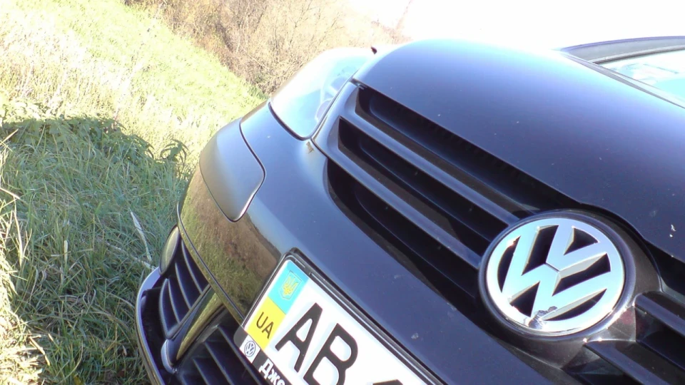 Volkswagen Golf Plus 1.6 атмо.чорний карапуз) 2
