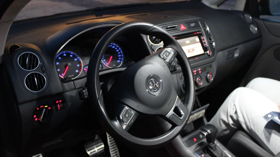 Volkswagen Golf Plus Турбодизельгазбензин)) 5
