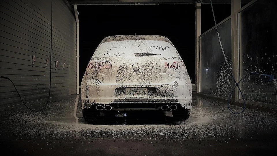 Volkswagen Golf R 3