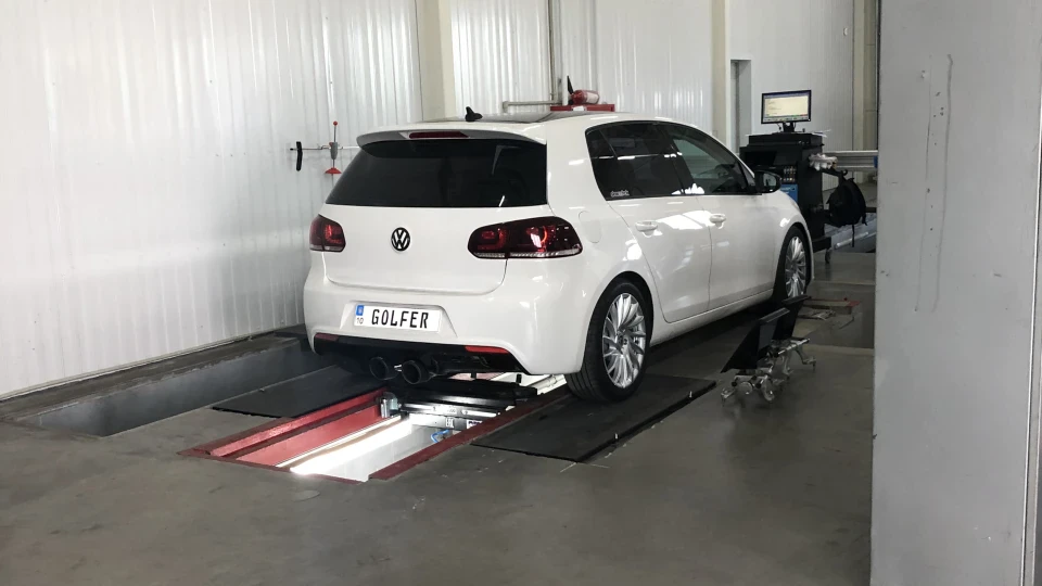 Volkswagen Golf R 4