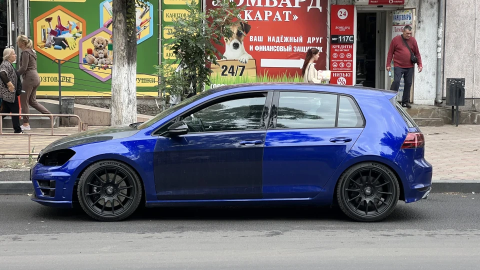 Volkswagen Golf R