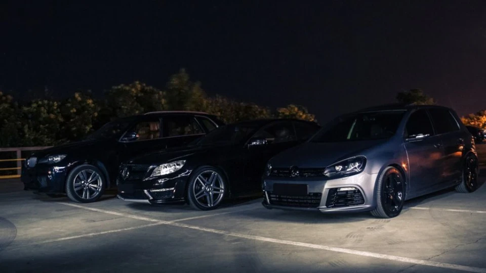 Volkswagen Golf R 2