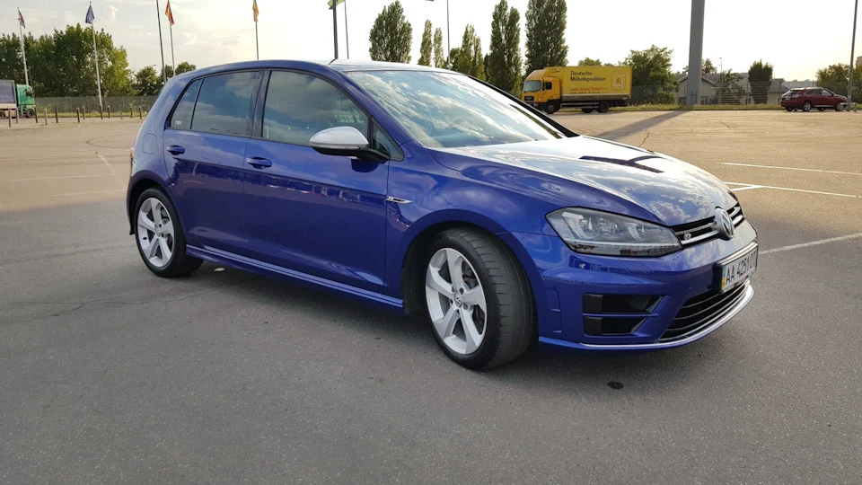 Volkswagen Golf R 5