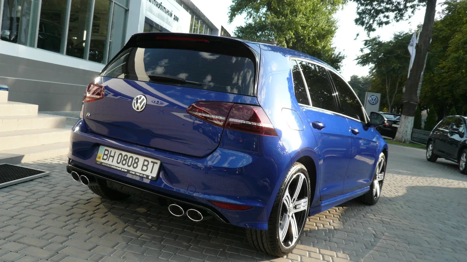 Volkswagen Golf R 5