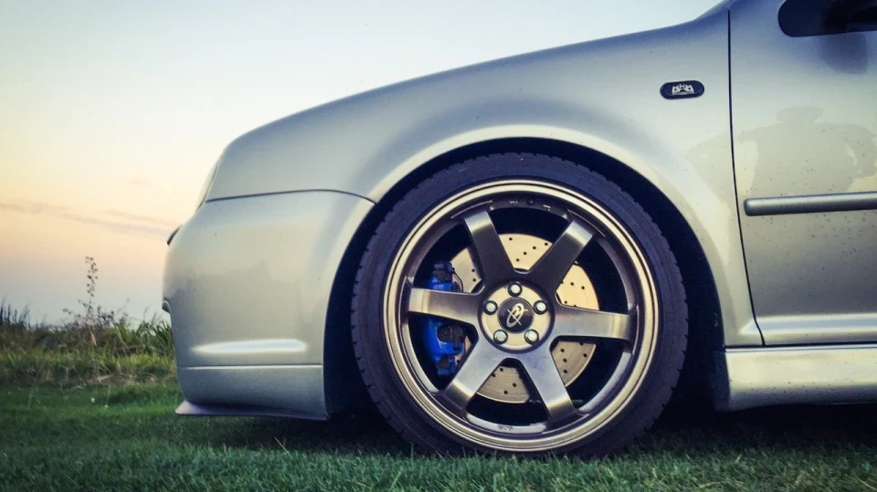 Volkswagen Golf R 32 the outlaw 3
