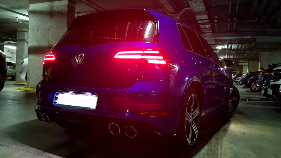 Volkswagen Golf R 477hp 2