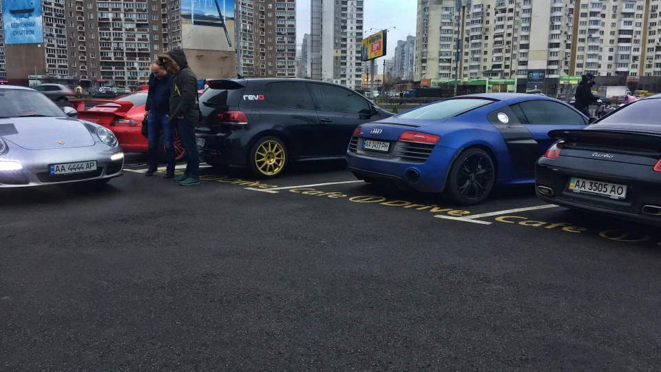 Volkswagen Golf R Black Edition 5