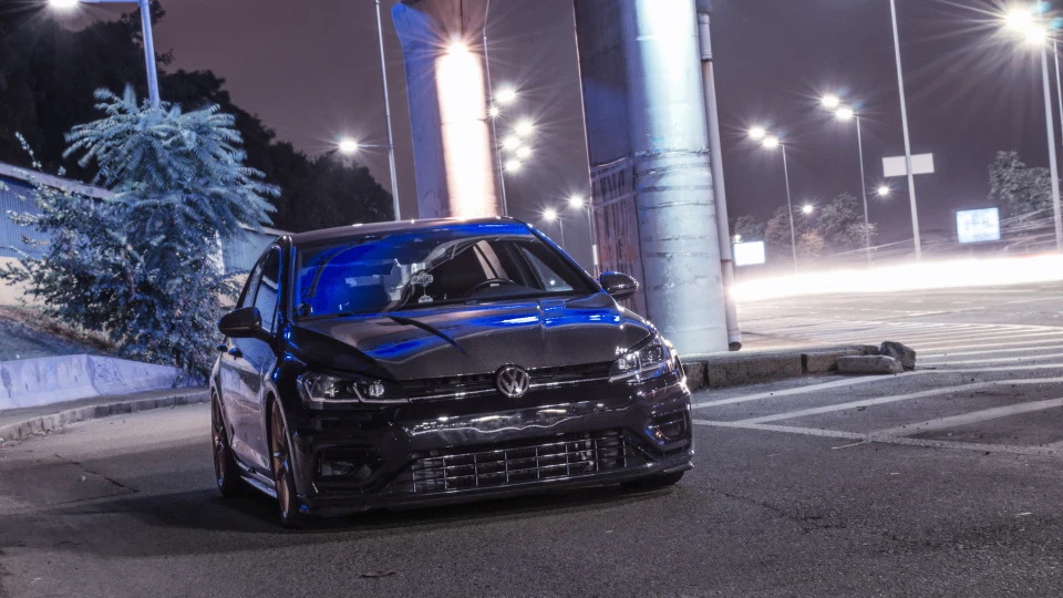 Volkswagen Golf R пітарда 3