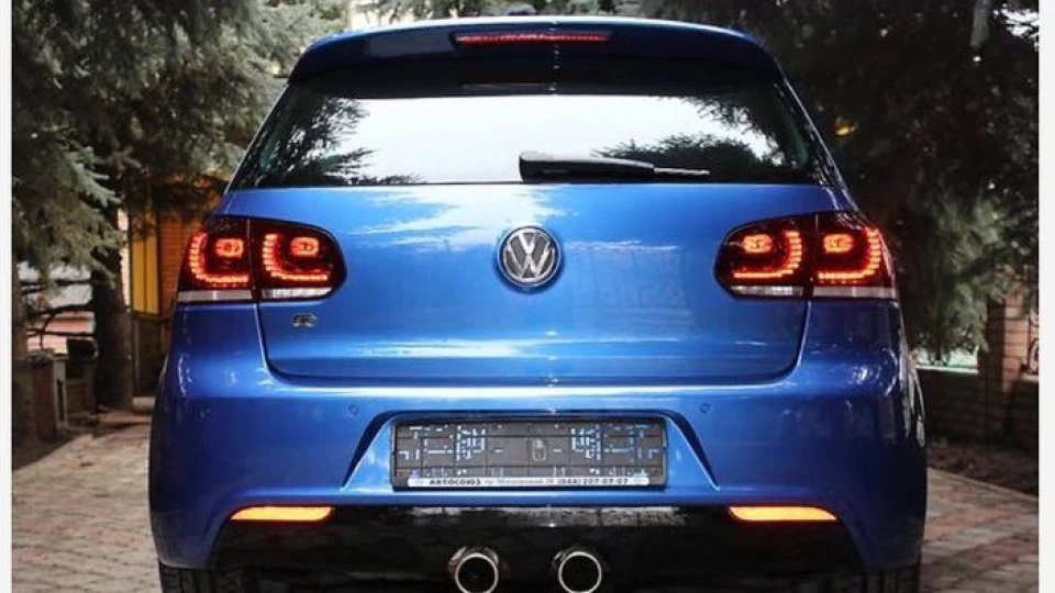 Volkswagen Golf R Синя блискавка 4