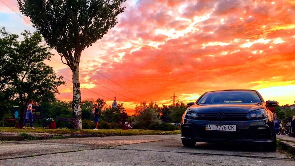 Volkswagen Golf R Vyshgorod city 2