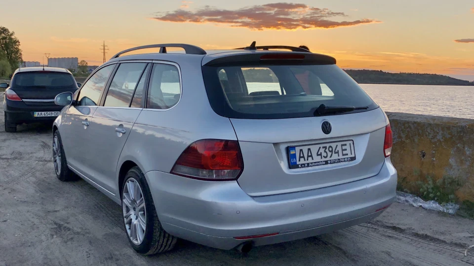 Volkswagen Golf Variant 2