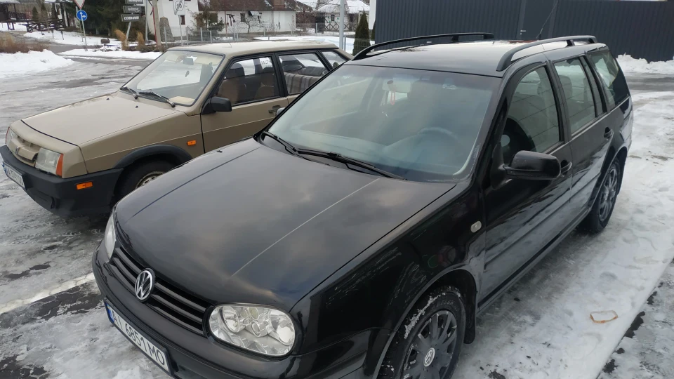 Volkswagen Golf Variant 2