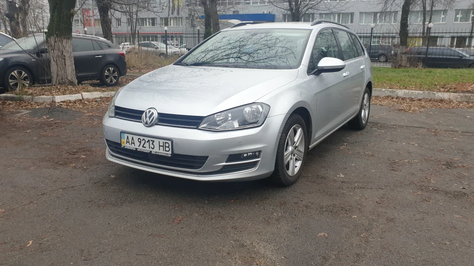 Volkswagen Golf Variant 2