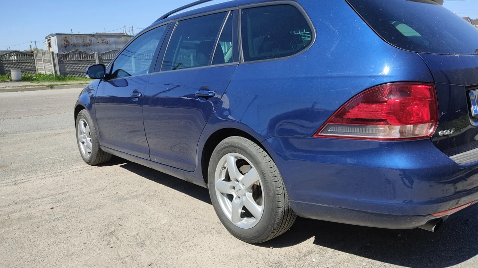 Volkswagen Golf Variant 2