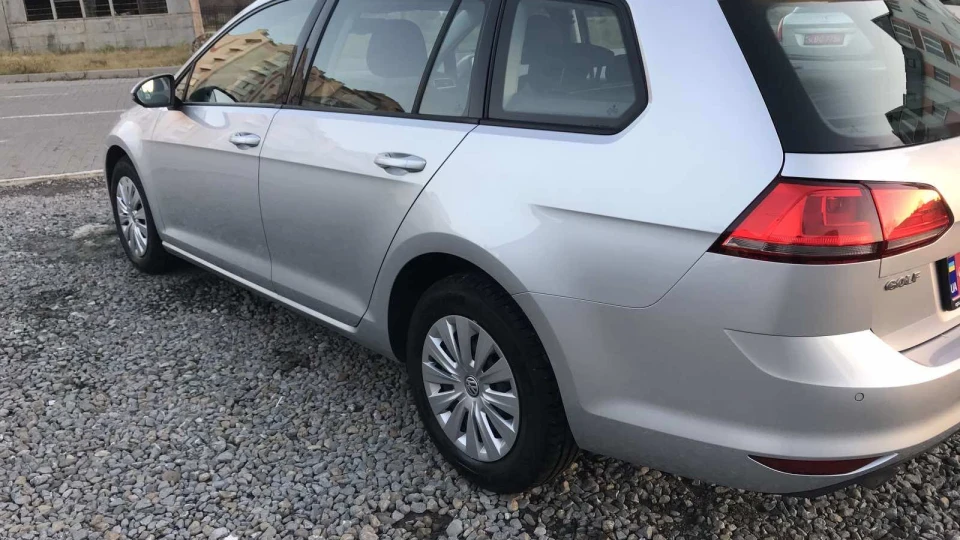 Volkswagen Golf Variant 2