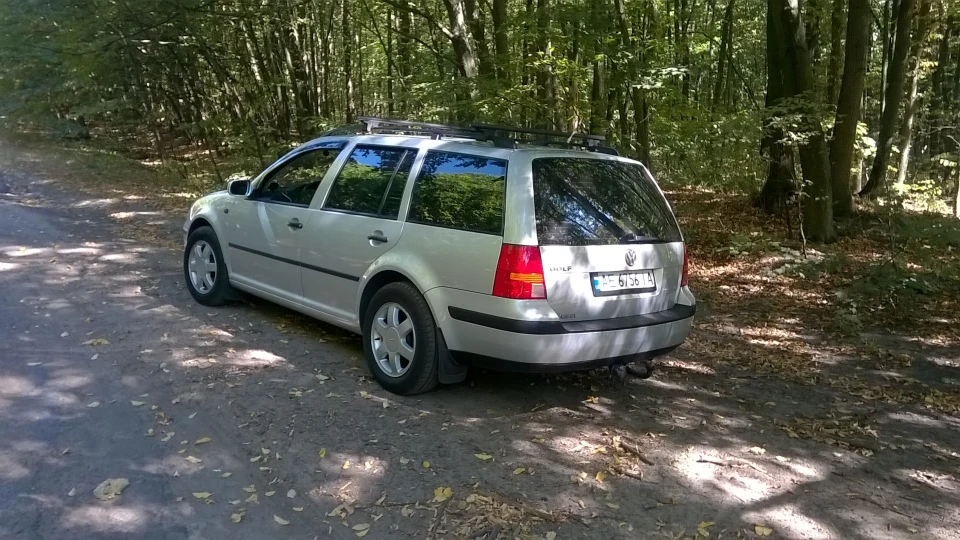Volkswagen Golf Variant 2