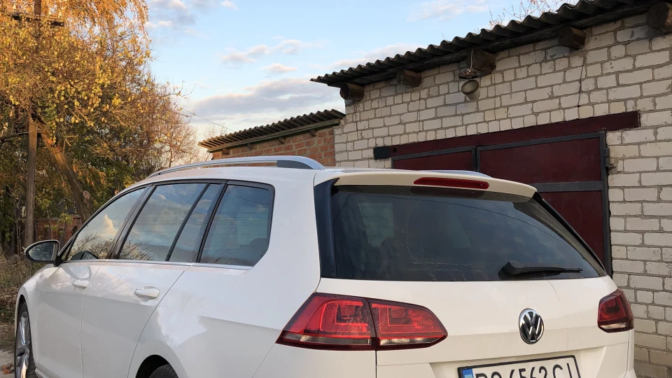 Volkswagen Golf Variant 2