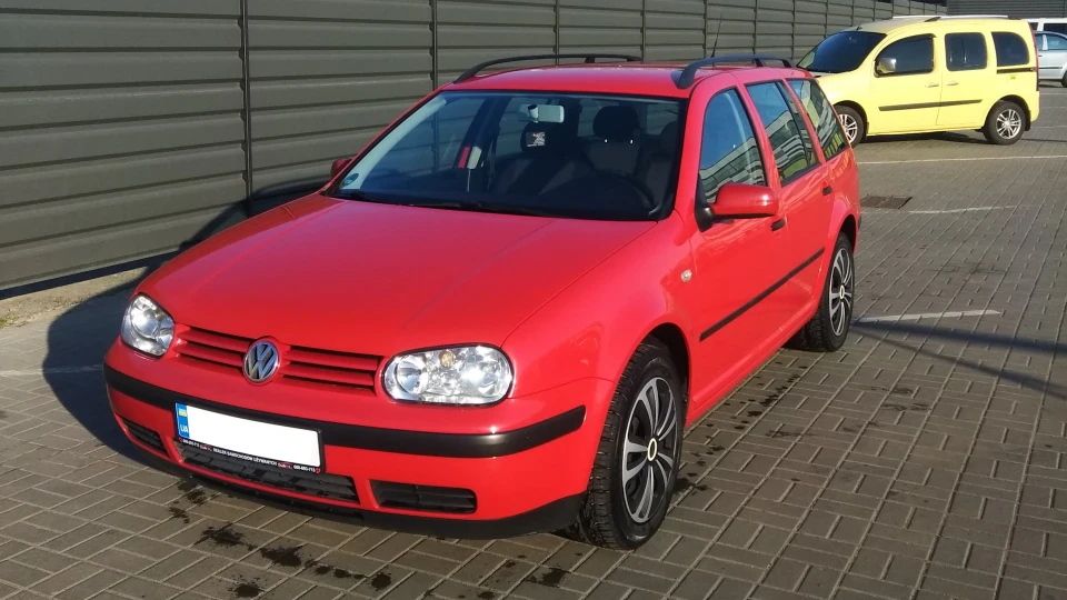 Volkswagen Golf Variant 105 л.с