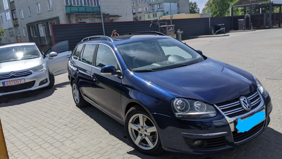 Volkswagen Golf Variant 1.4 турбо 2