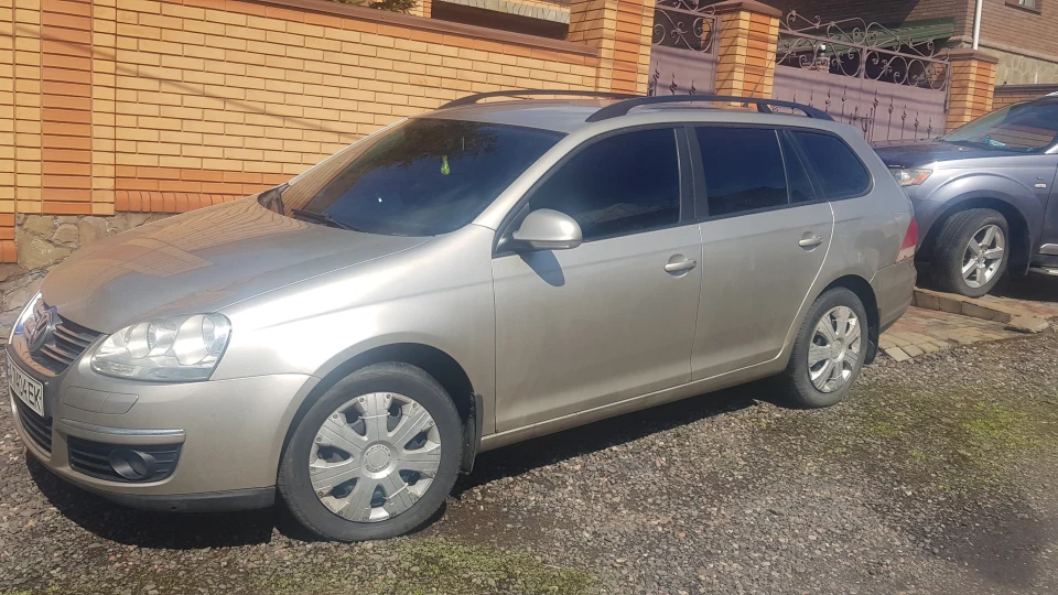 Volkswagen Golf Variant 1.6 MPI 2